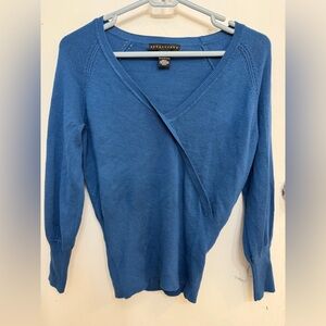 Banana Republic V-Neck Sweater in Blue